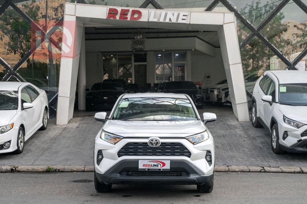 تۆیۆتا ڕاڤ 4